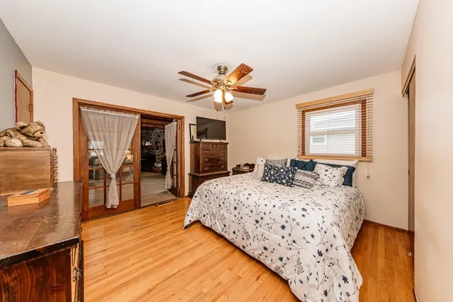 $319,900 | 1023 South Knollwood Drive, Saukville, WI 53080