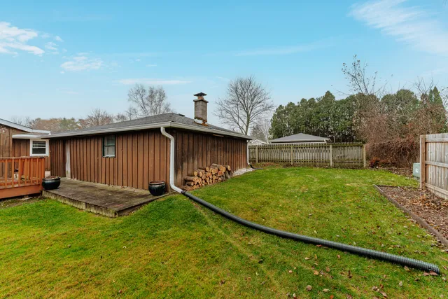 $319,900 | 1023 South Knollwood Drive, Saukville, WI 53080