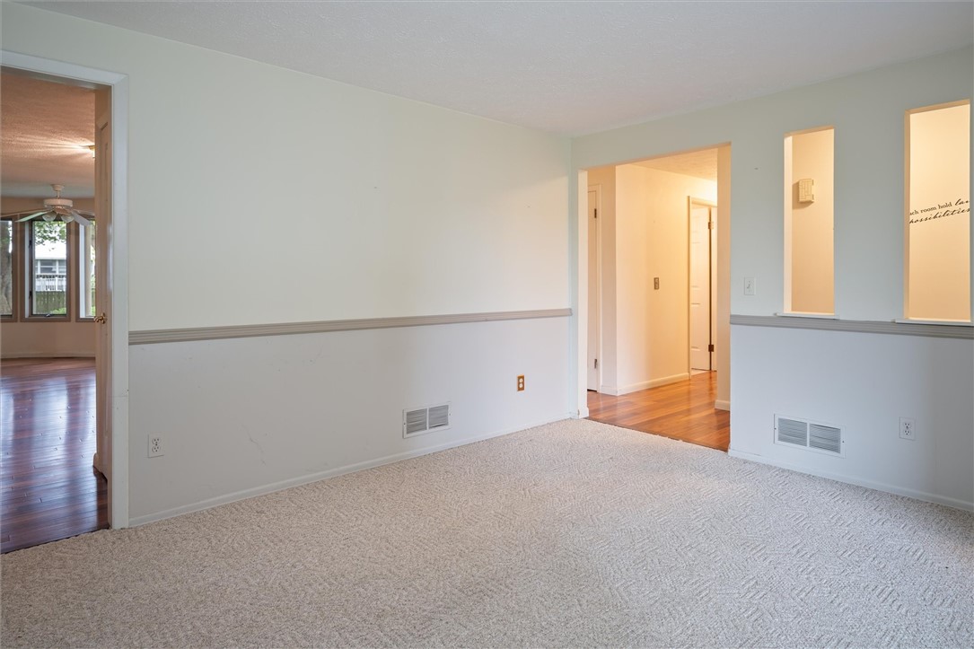 80 Essla Drive Greece, NY 14612 - Photo 13 of 49