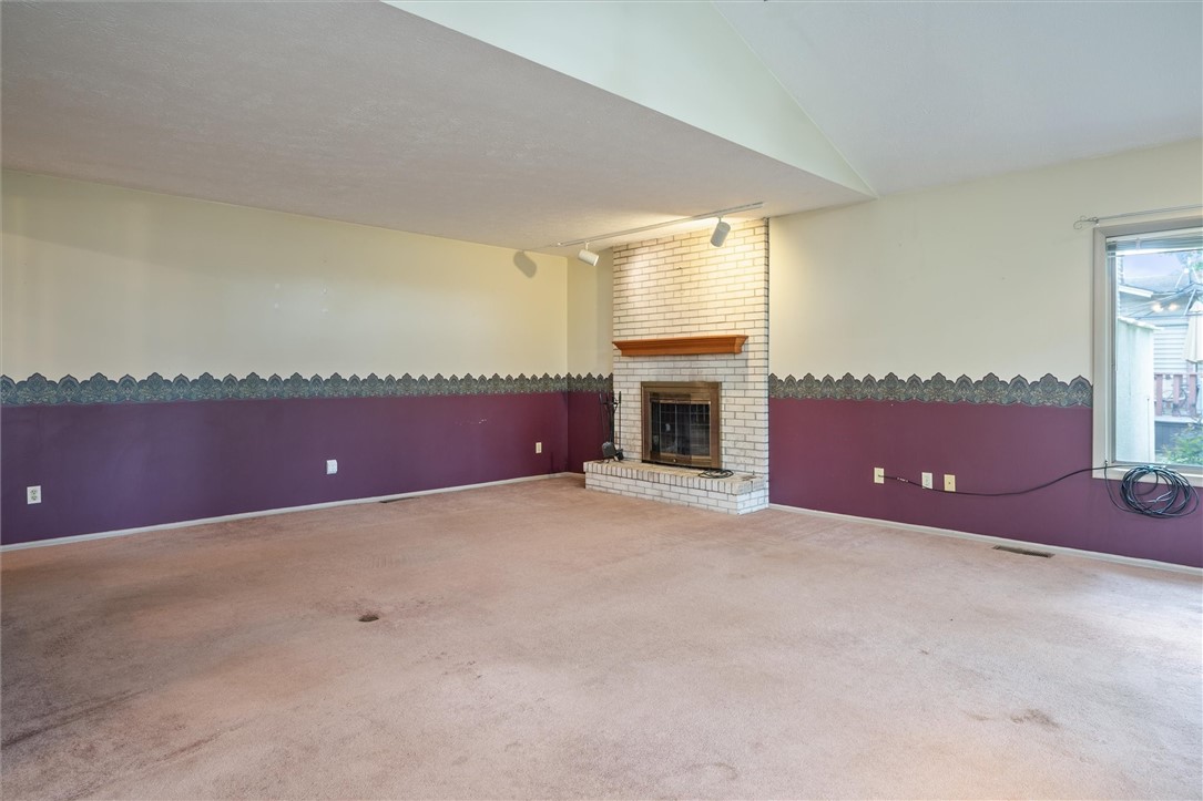 80 Essla Drive Greece, NY 14612 - Photo 20 of 49