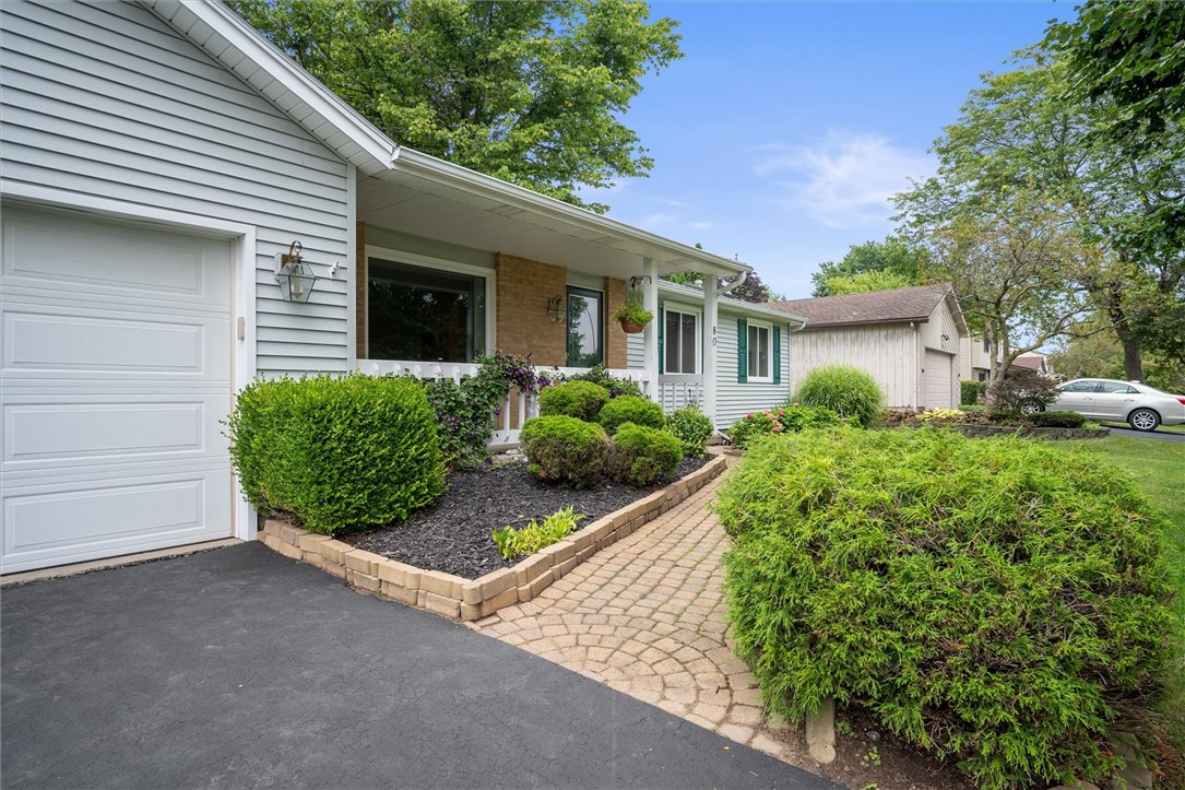 80 Essla Drive Greece, NY 14612 - Photo 4 of 49