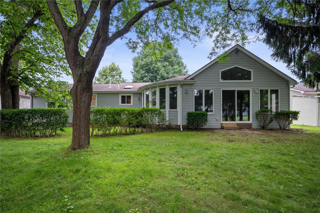 80 Essla Drive Greece, NY 14612 - Photo 6 of 49