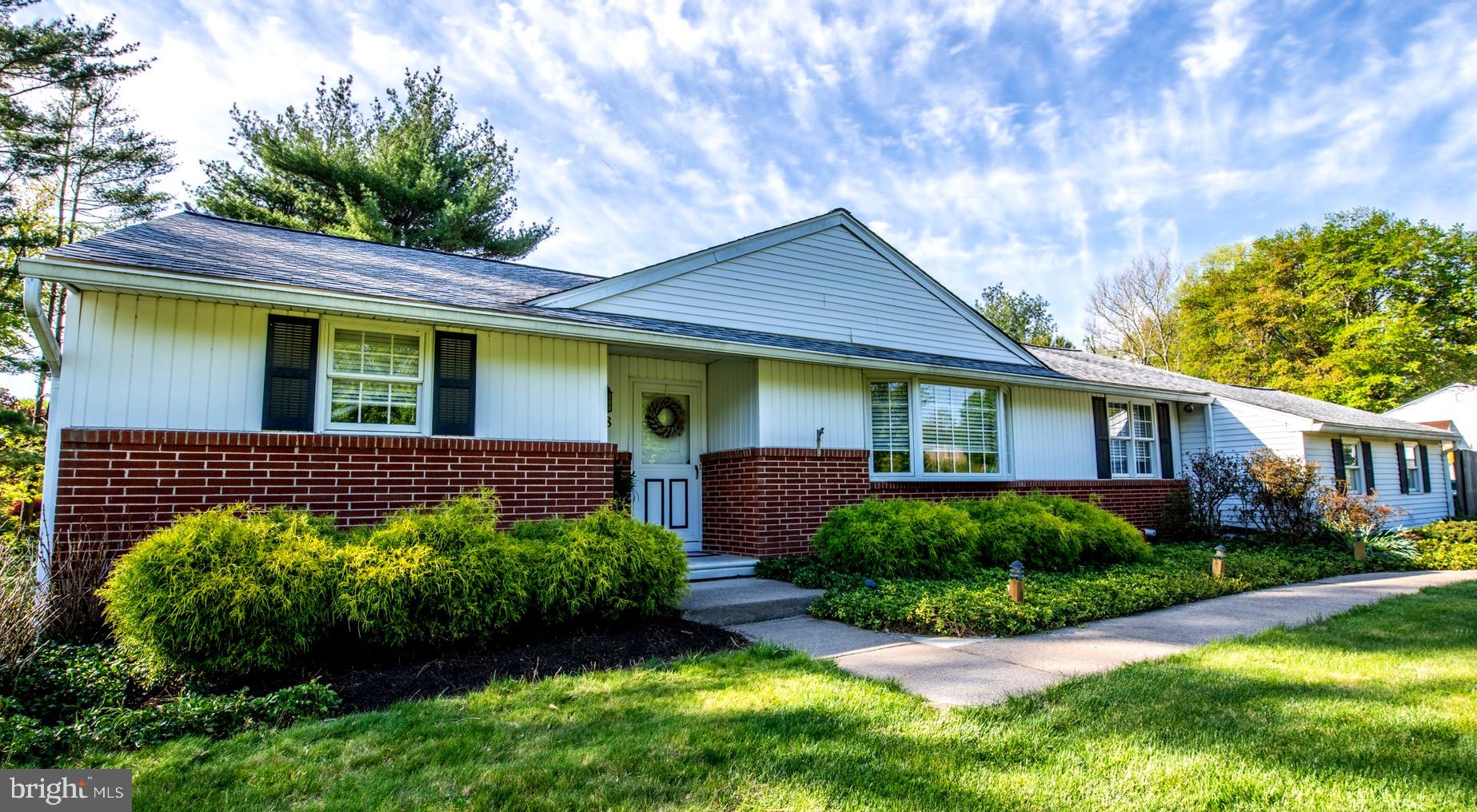 418 Doublewoods Road Langhorne, PA 19047 - Photo 6 of 34