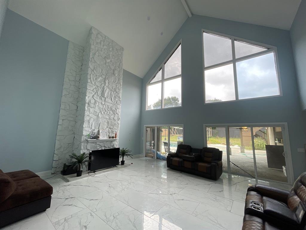 5890 Montgomery Road Midlothian, TX 76065 - Photo 18 of 38 a living room with furniture and a window