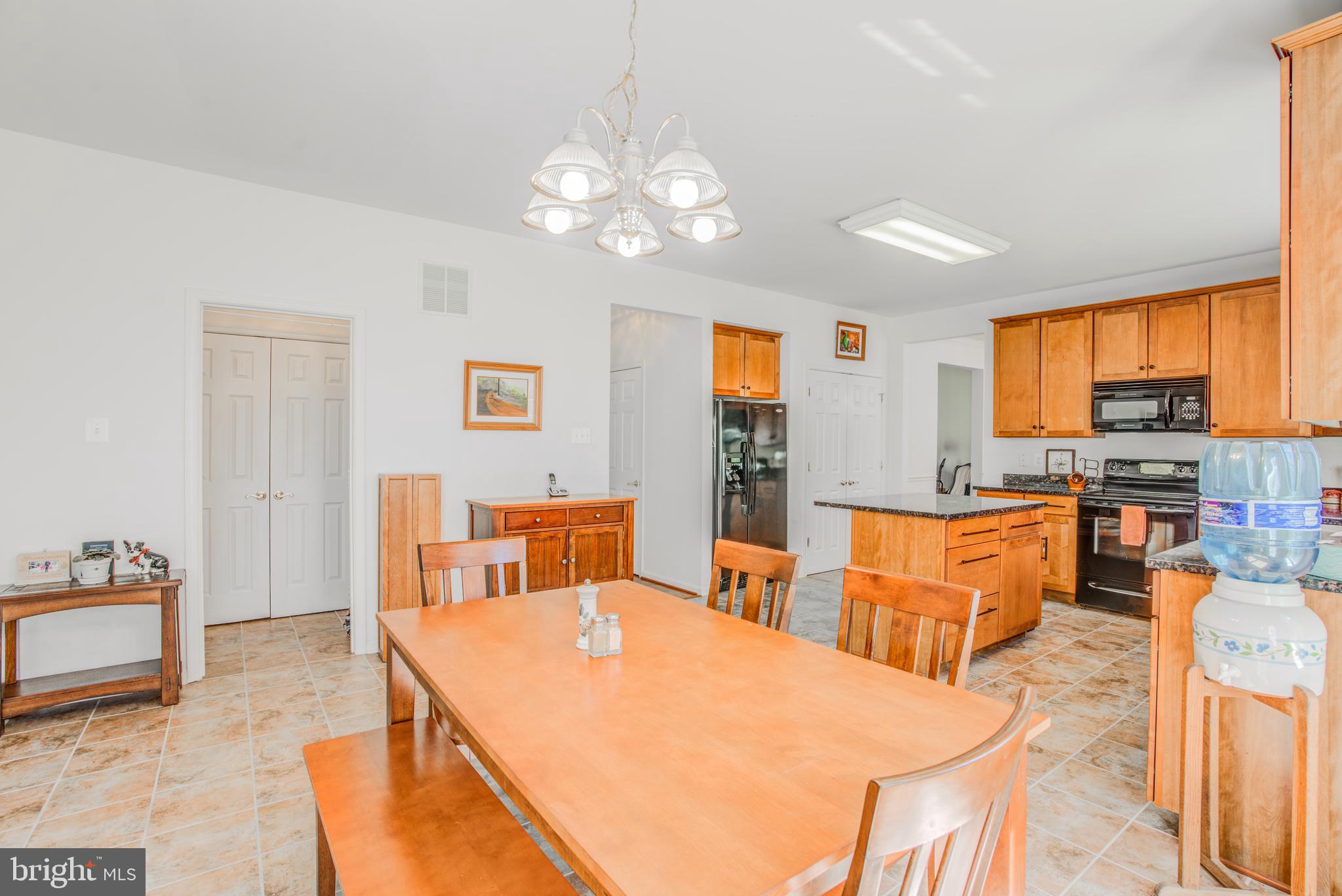 905 East Quaker Bottom Road Sparks, MD 21152 - Photo 13 of 40 Eat In Kitchen