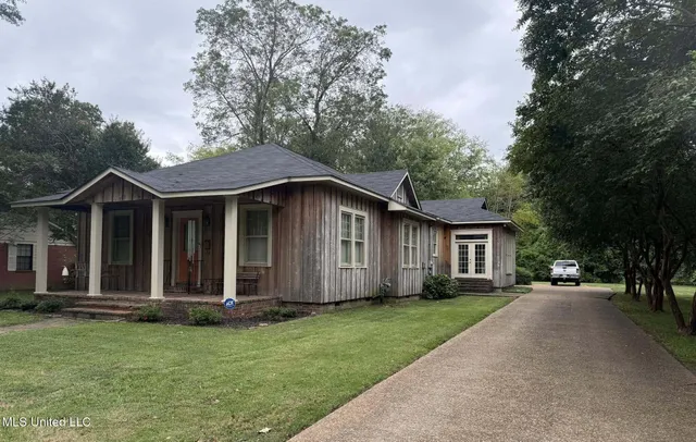 $199,500 | 103 Park Avenue, Indianola, MS 38751