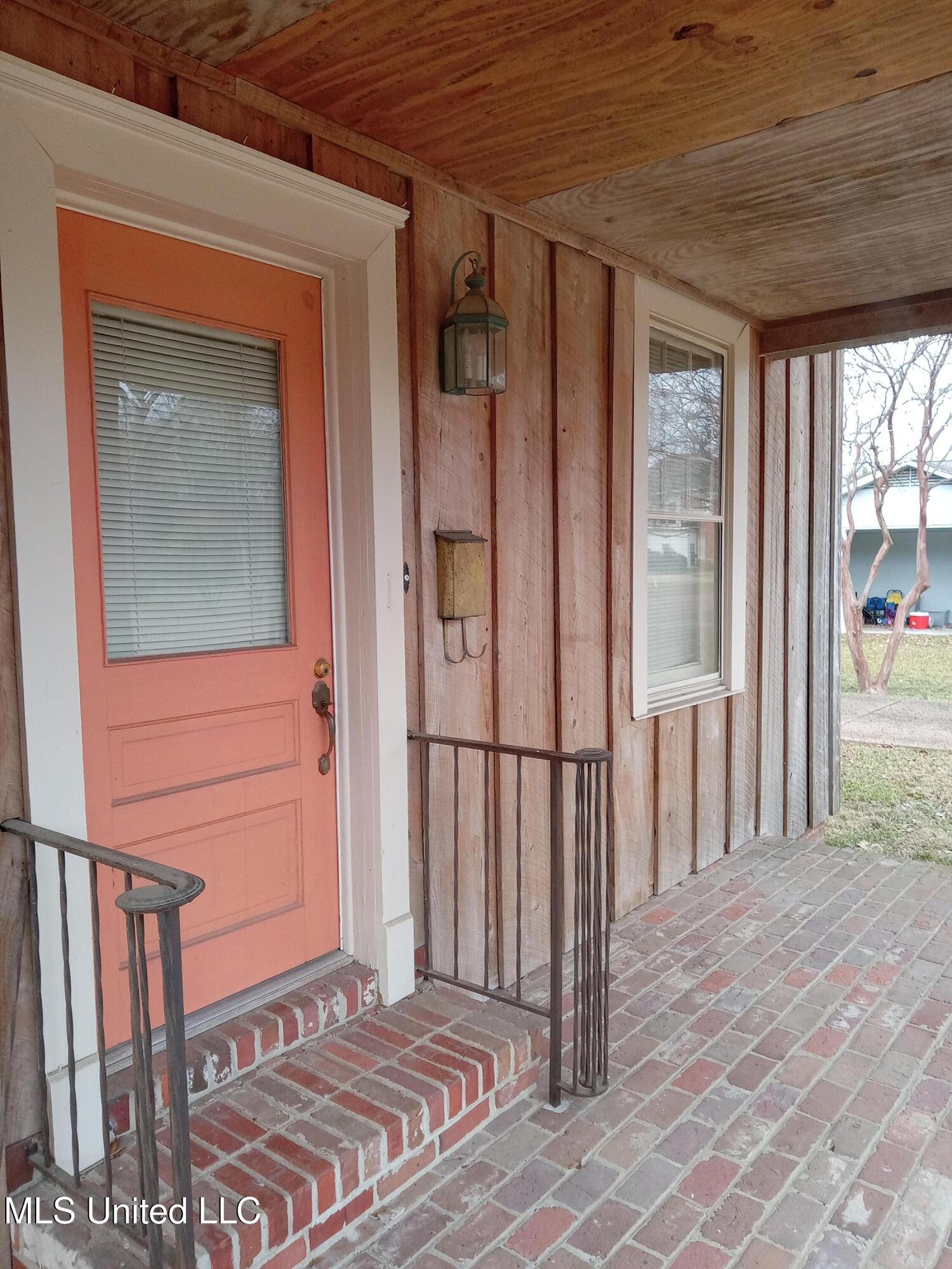 103 Park Avenue Indianola, MS 38751 - Photo 14 of 27 20250101_112149