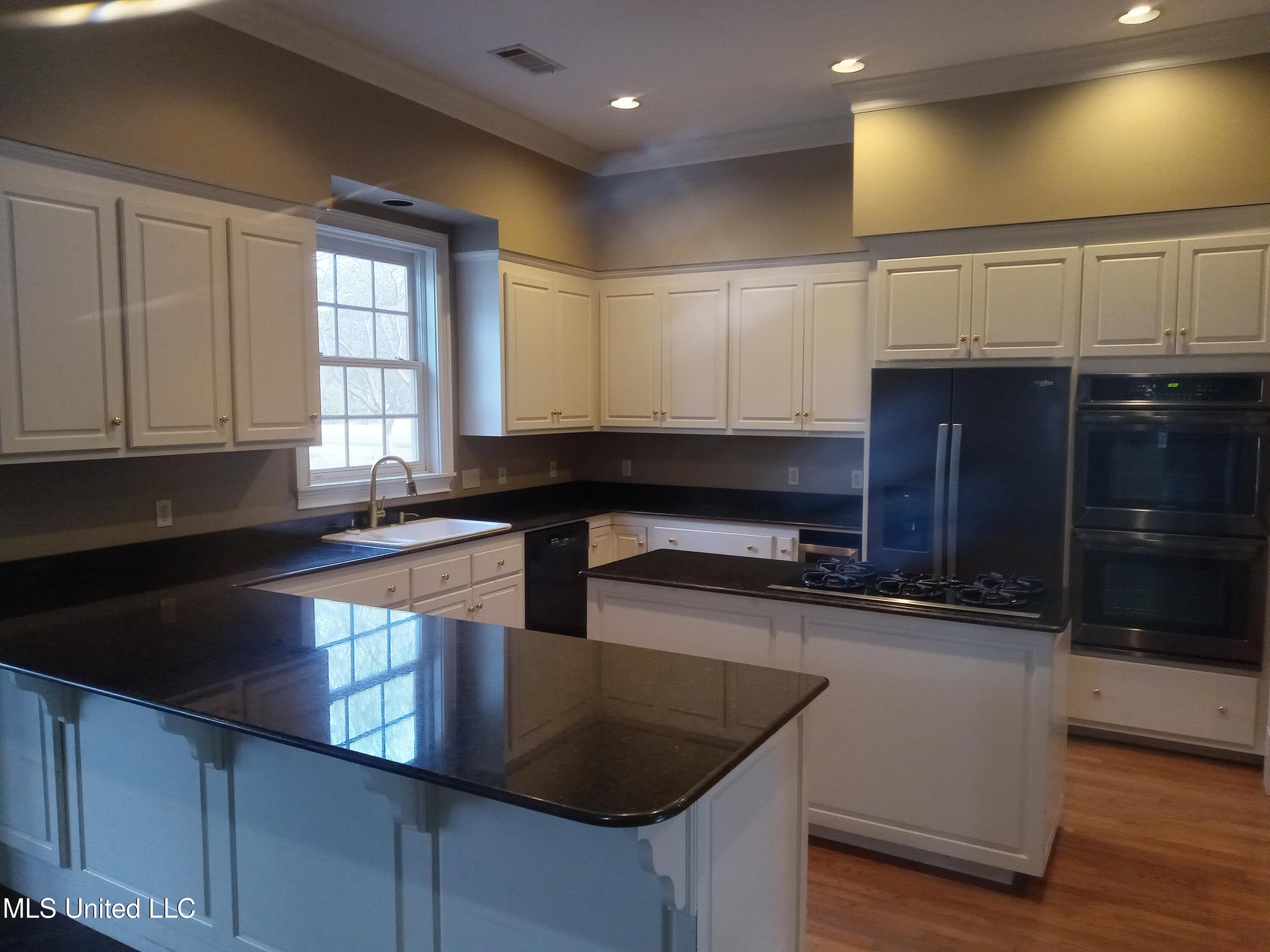 103 Park Avenue Indianola, MS 38751 - Photo 19 of 27 20250111_122331