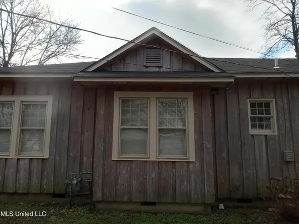 $189,525 | 103 Park Avenue, Indianola, MS 38751