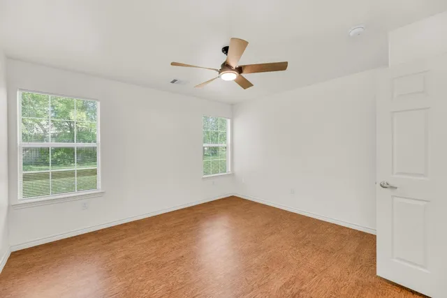 $280,000 | 128 2nd Avenue, Taylor, TX 76574