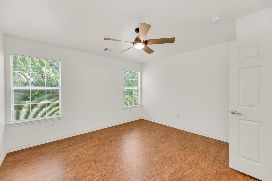 128 2nd Avenue Taylor, TX 76574 - Photo 15 of 27