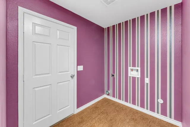 $280,000 | 128 2nd Avenue, Taylor, TX 76574