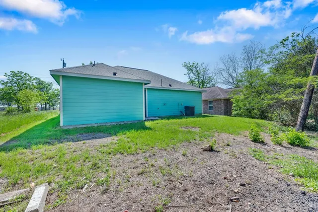$280,000 | 128 2nd Avenue, Taylor, TX 76574