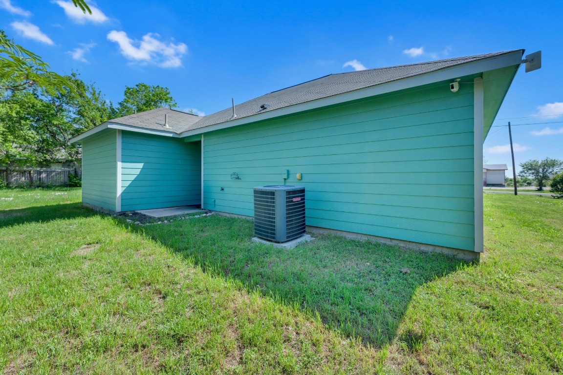 128 2nd Avenue Taylor, TX 76574 - Photo 26 of 27