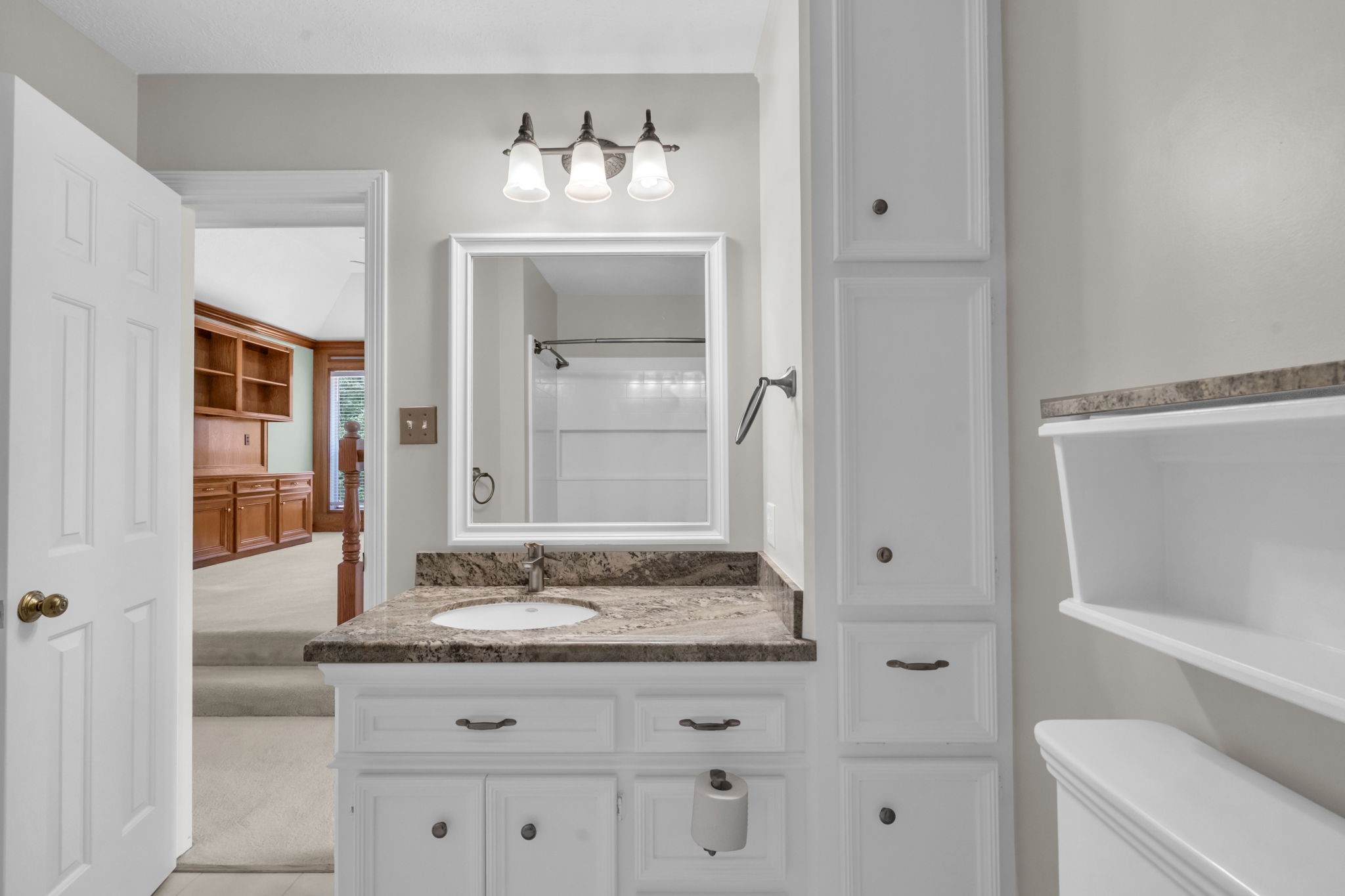 142 West Shadowpoint Circle The Woodlands, TX 77381 - Photo 35 of 50