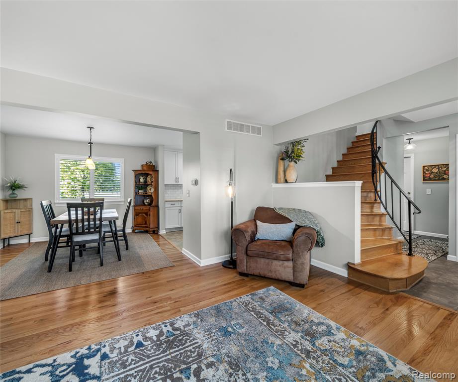 43960 Parkside Street Canton, MI 48187 - Photo 11 of 54