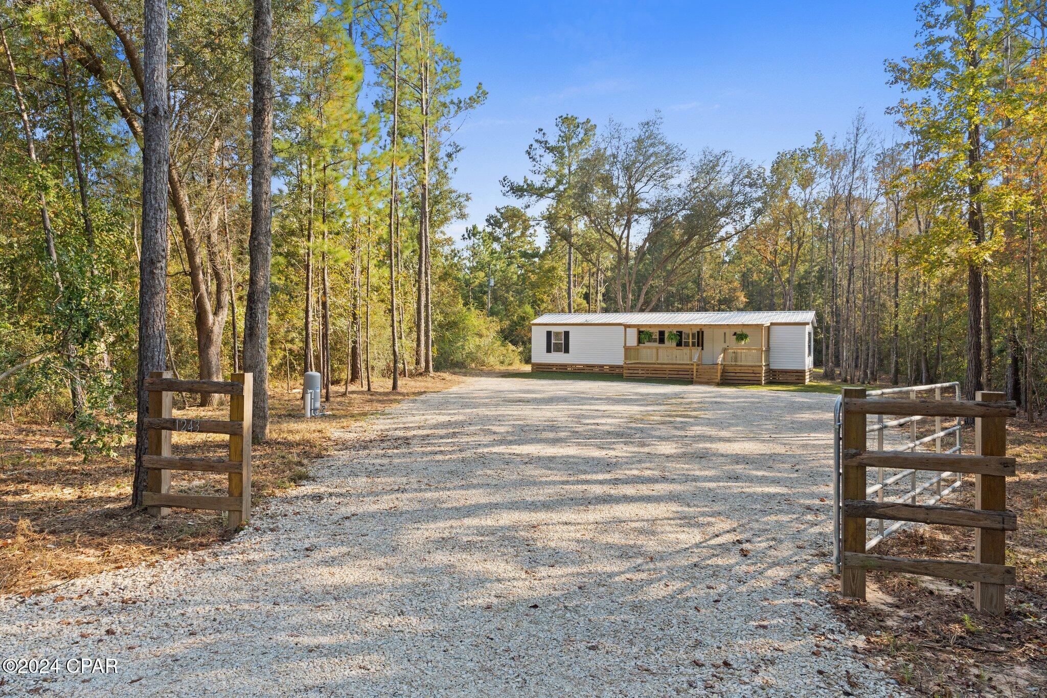 1243 Roland Road Chipley, FL 32428 - Photo 1 of 32
