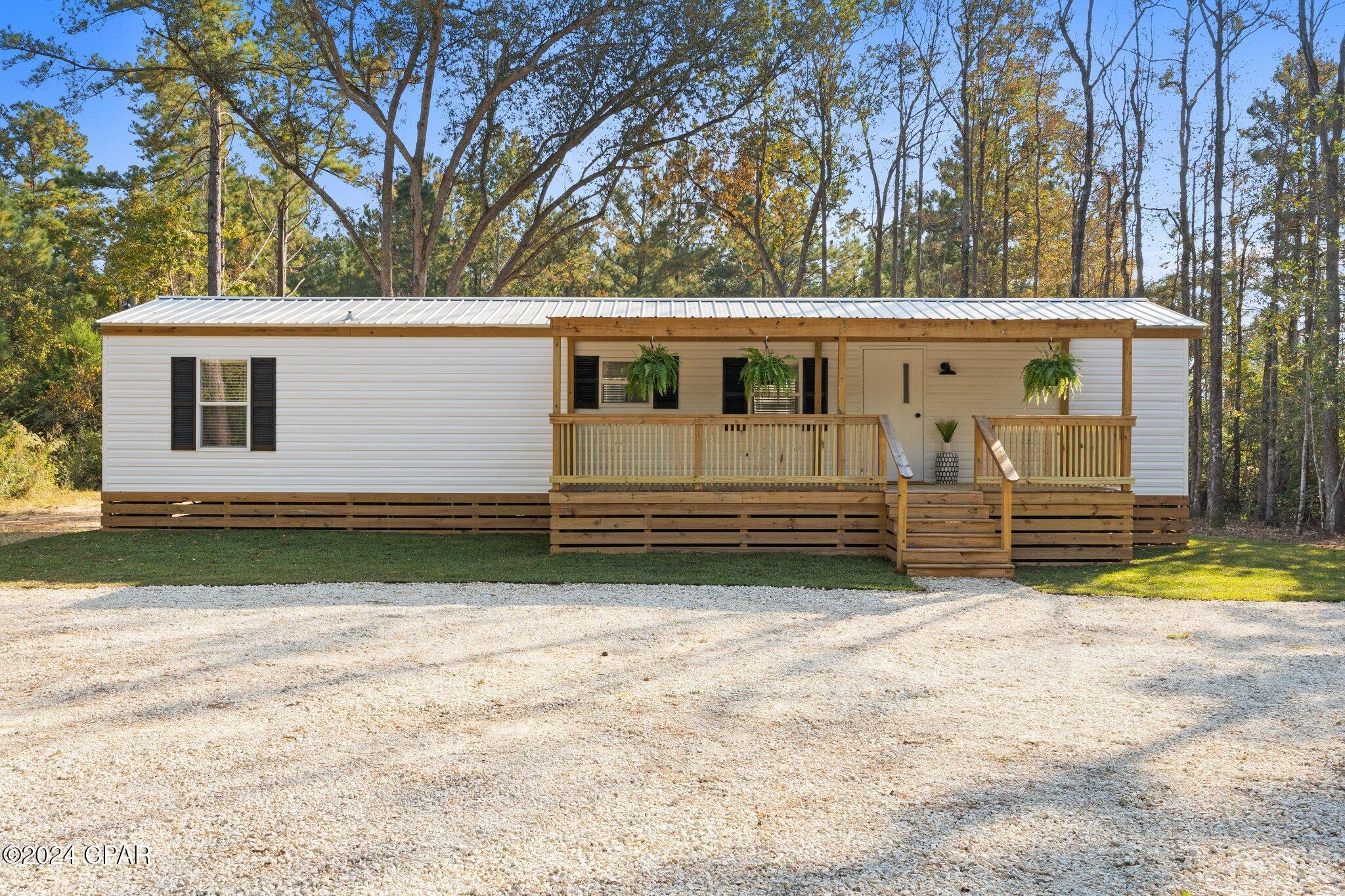 1243 Roland Road Chipley, FL 32428 - Photo 3 of 32