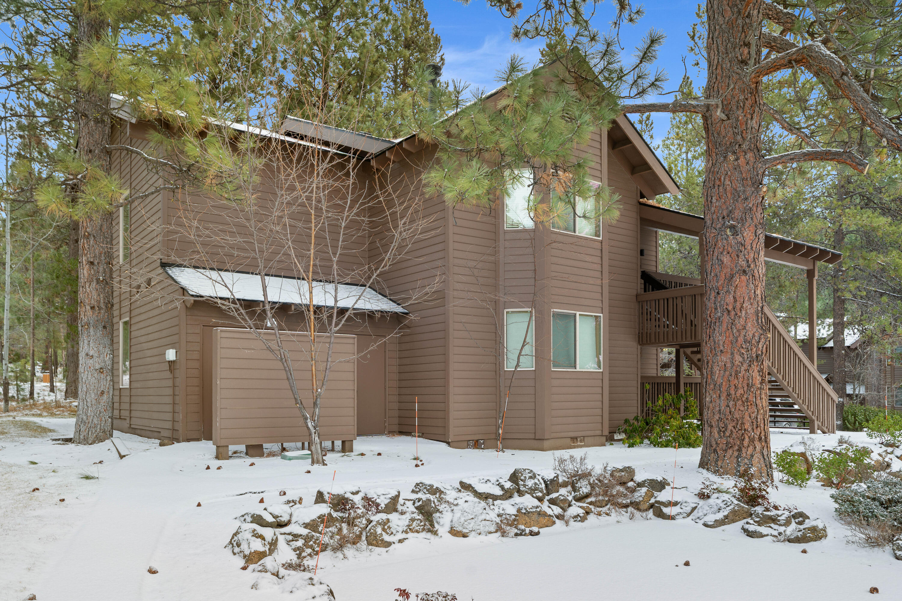 57327 Beaver Ridge Loop, Unit 6 Sunriver, OR 97707 - Photo 5 of 26