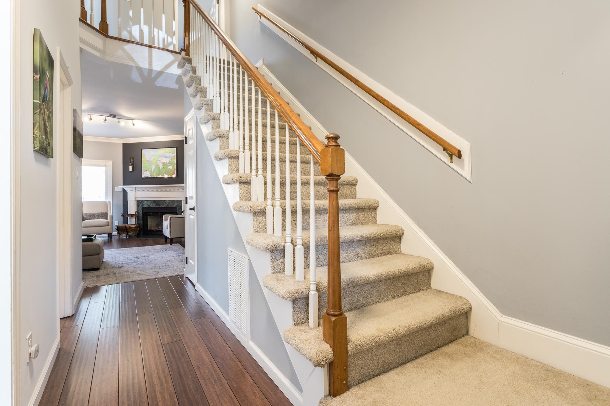 3724 Carnegie Lane Raleigh, NC 27612 - Photo 6 of 32 Entry Hall