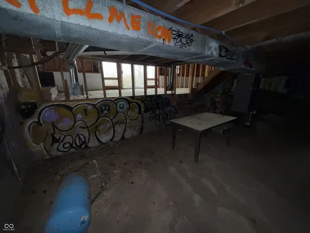 $299,000 | 721 East State Road 38, Sheridan, IN 46069