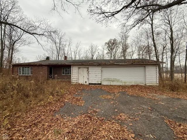 $299,000 | 721 East State Road 38, Sheridan, IN 46069