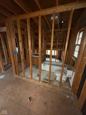 $299,000 | 721 East State Road 38, Sheridan, IN 46069