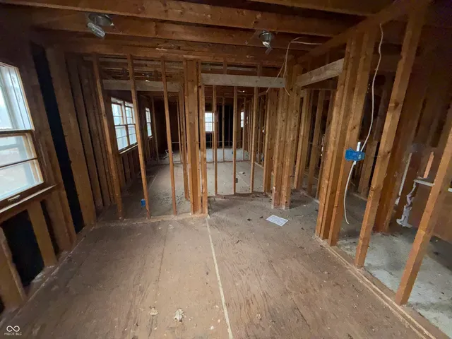 $299,000 | 721 East State Road 38, Sheridan, IN 46069