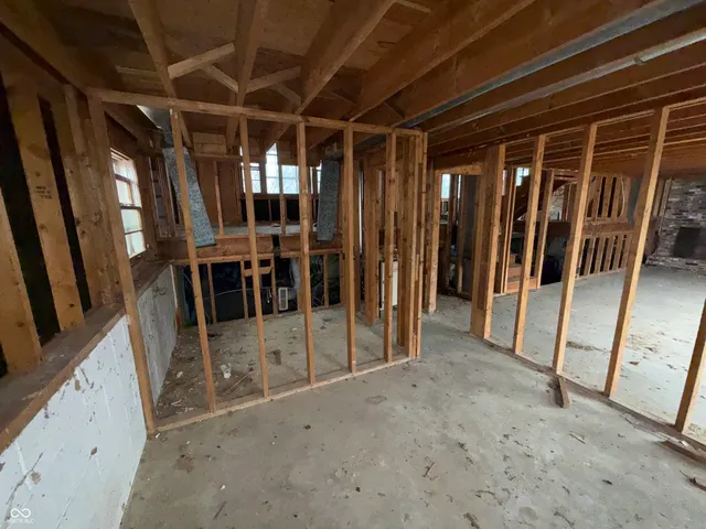 $299,000 | 721 East State Road 38, Sheridan, IN 46069