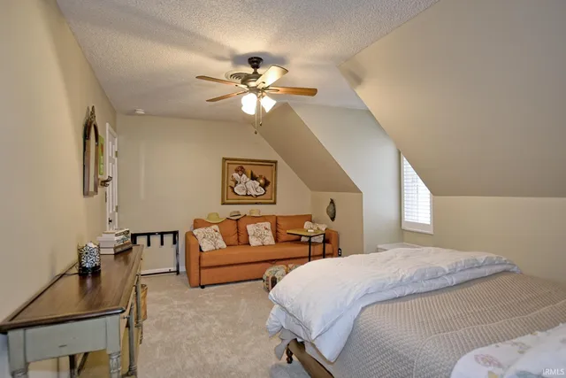 $587,800 | 6299 Pfafflin Lake Boulevard, Newburgh, IN 47630