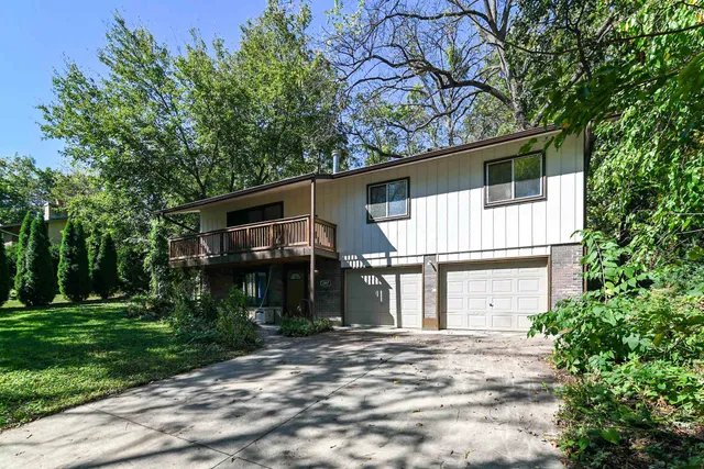 $375,000 | 2897 Glacier Valley Road, Fitchburg, WI 53711