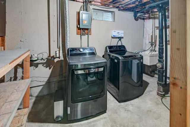 $375,000 | 2897 Glacier Valley Road, Fitchburg, WI 53711