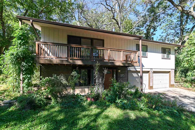 $375,000 | 2897 Glacier Valley Road, Fitchburg, WI 53711