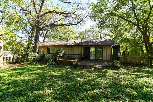 $375,000 | 2897 Glacier Valley Road, Fitchburg, WI 53711