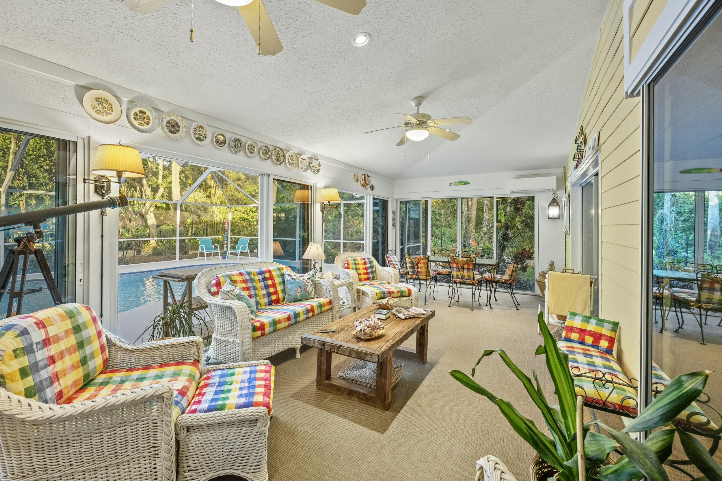 19077 Southeast County Line Road Jupiter, FL 33469 - Photo 34 of 74 Solarium