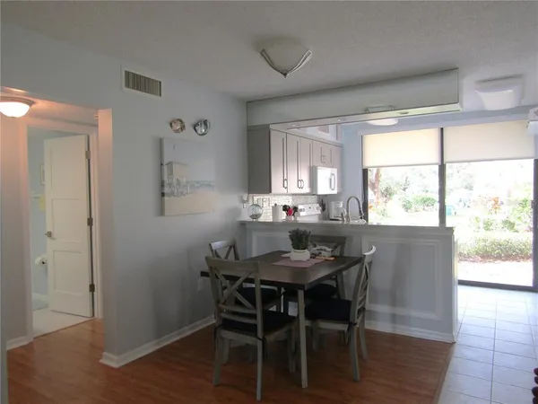 $3,800 | 5136 Harpers Croft, Unit 11, Sarasota, FL 34235