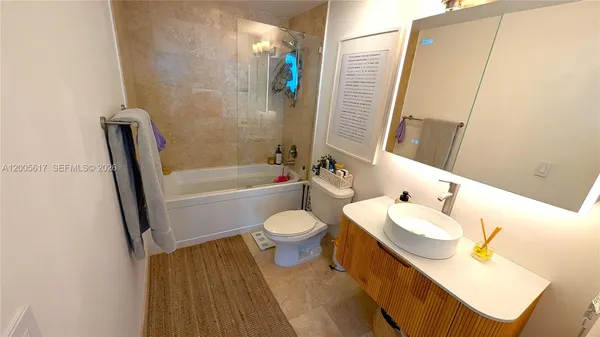 $4,000 | 350 South Miami Avenue, Unit 2813, Miami, FL 33130