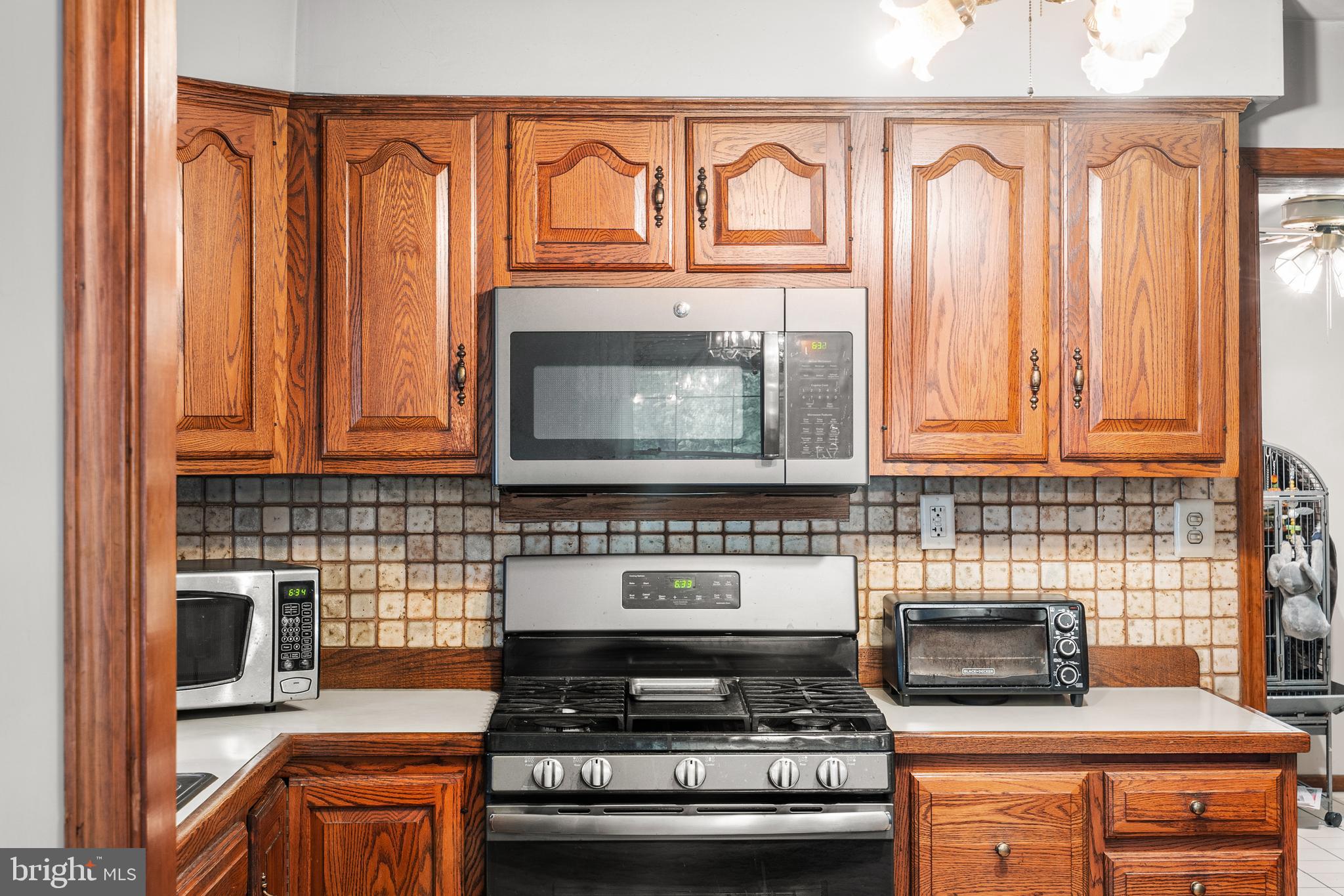531 Wayne Avenue Springfield, PA 19064 - Photo 13 of 28 Gallery Image 13