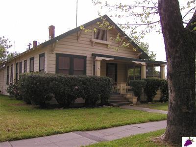 162 West 20th Street Merced, CA 95340 - Photo 3 of 9 Main house from 20th Street