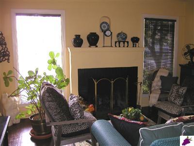 162 West 20th Street Merced, CA 95340 - Photo 7 of 9 Duplex front unit living room, fireplace