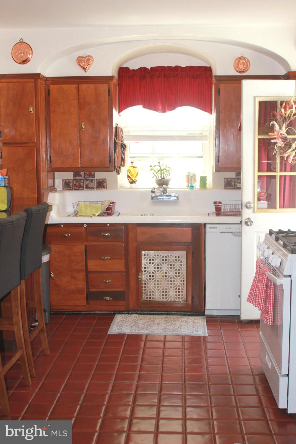1416 Pepper Road Jenkintown, PA 19046 - Photo 8 of 40