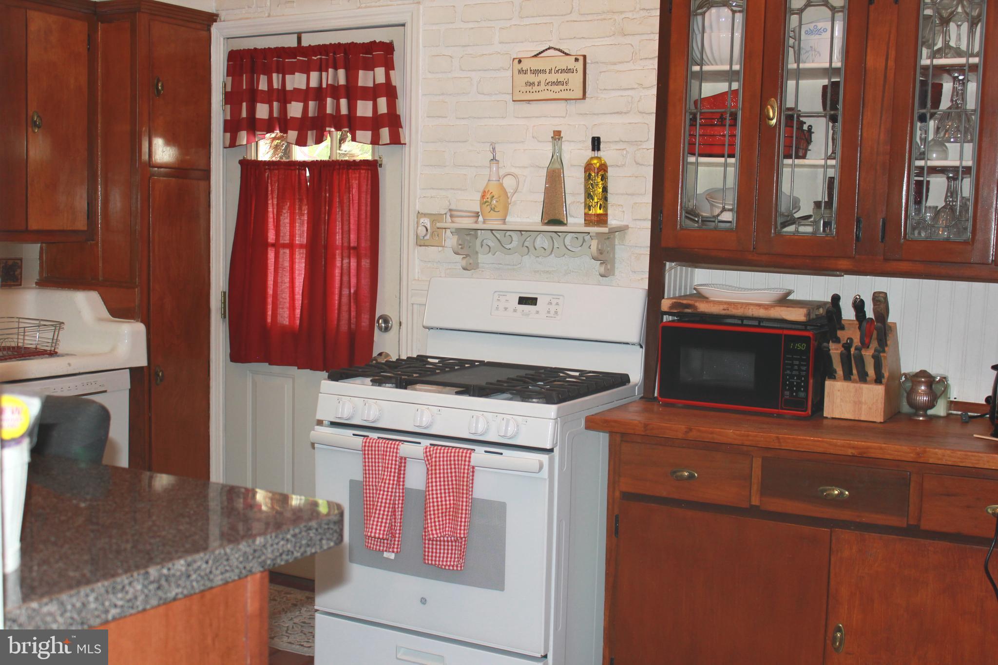 1416 Pepper Road Jenkintown, PA 19046 - Photo 10 of 40