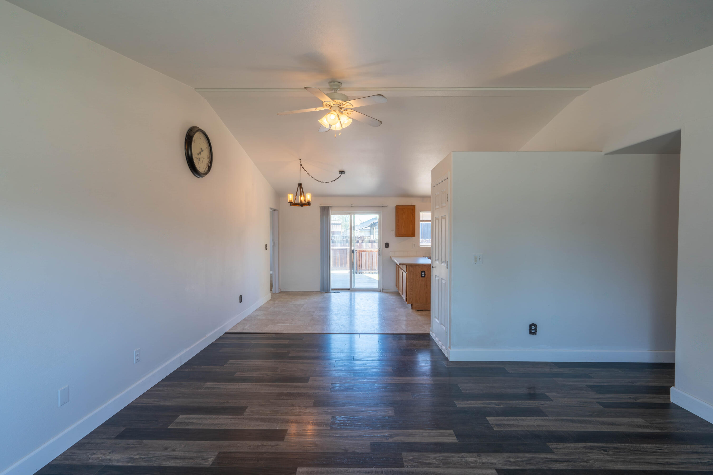 701 Southwest 23rd Street Redmond, OR 97756 - Photo 5 of 36 DSC02266-HDR