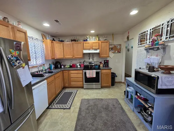 $325,000 | 17160 State Rte BB, Licking, MO 65542