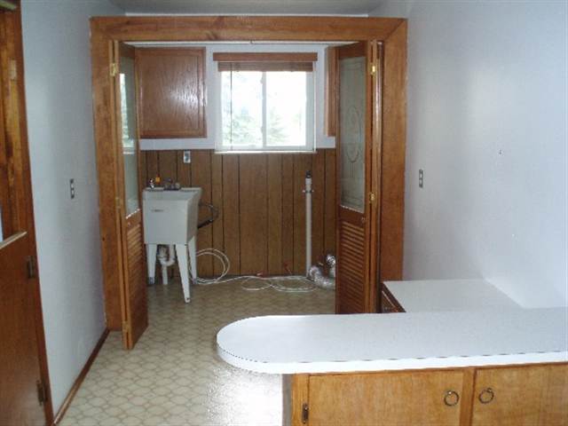 53140 Bates Road New Baltimore, MI 48051 - Photo 13 of 30 31010797-12.JPG