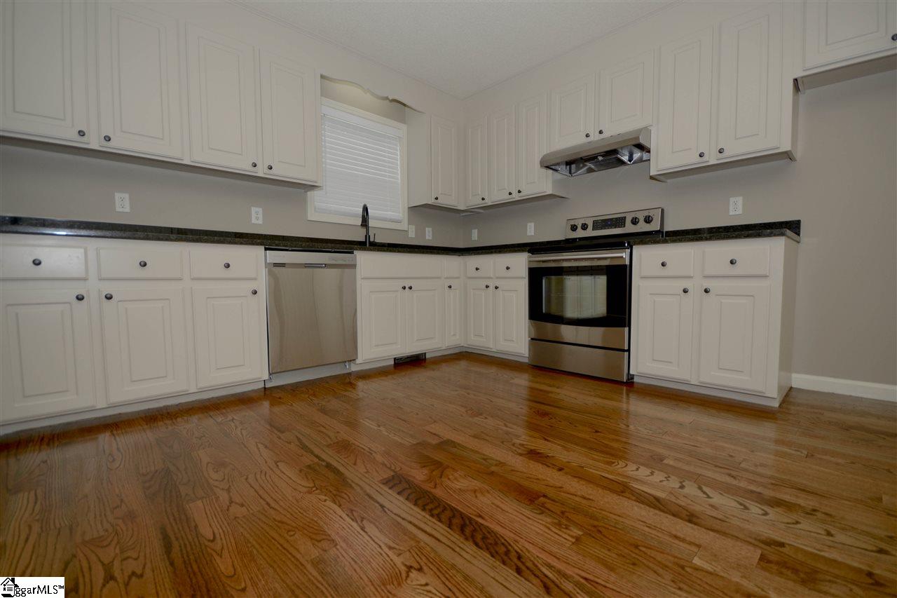9 Brunson Street Greenville, SC 29607 - Photo 7 of 19 Gallery Image 7