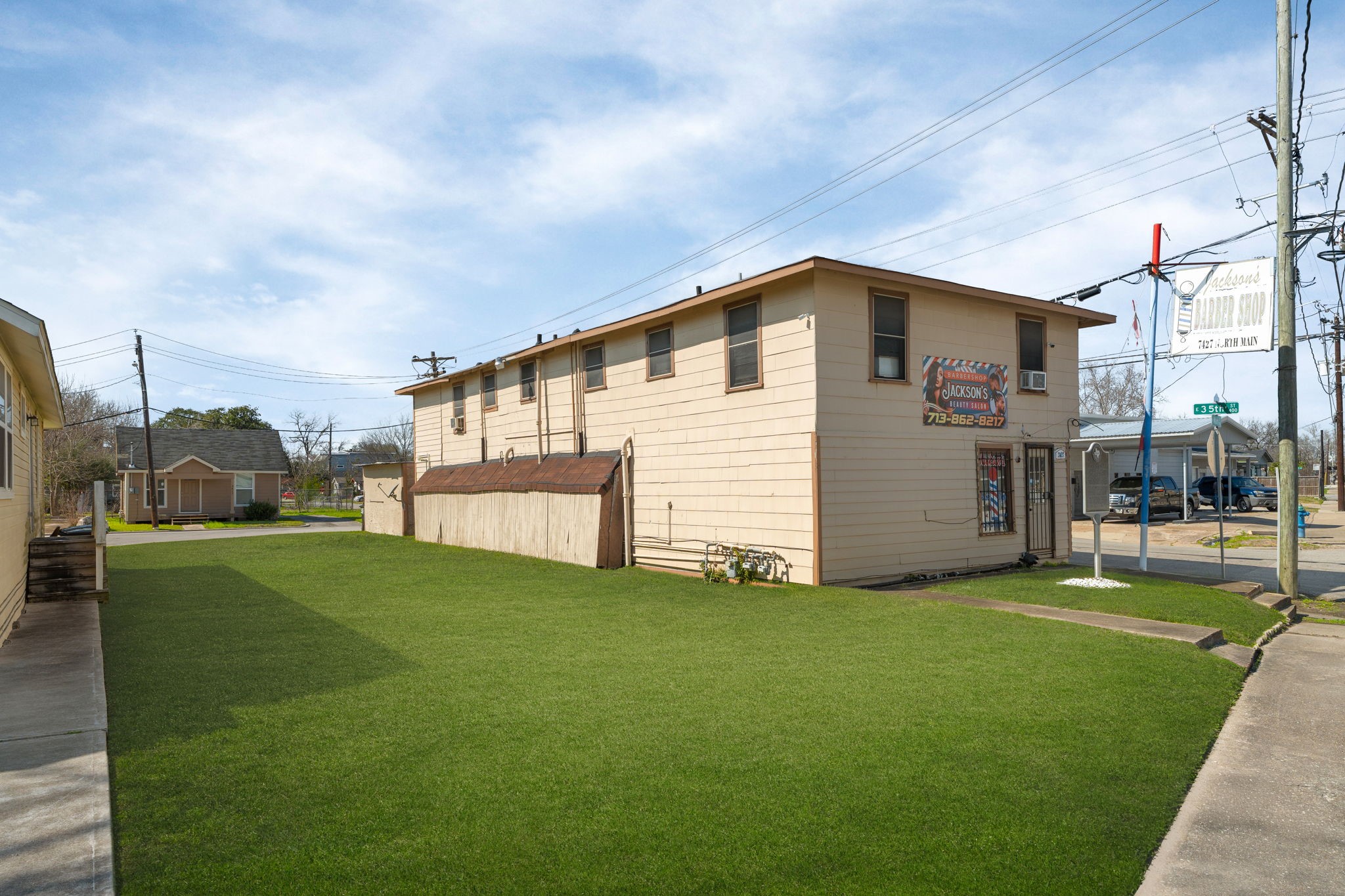 3422 Columbia Street Houston, TX 77018 - Photo 3 of 7 a view of a house with a big yard