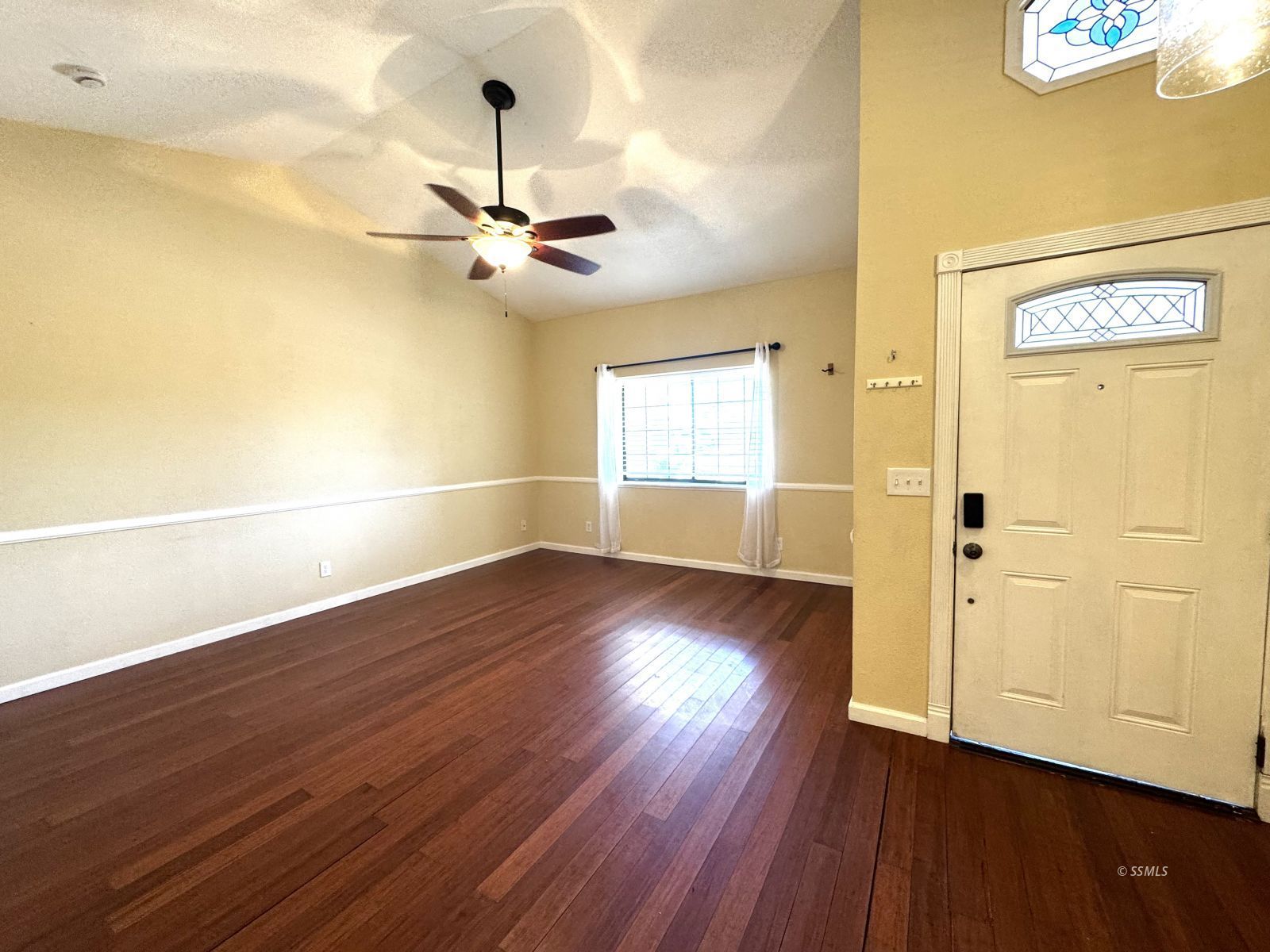 1105 Rebecca Avenue Ridgecrest, CA 93555 - Photo 13 of 27