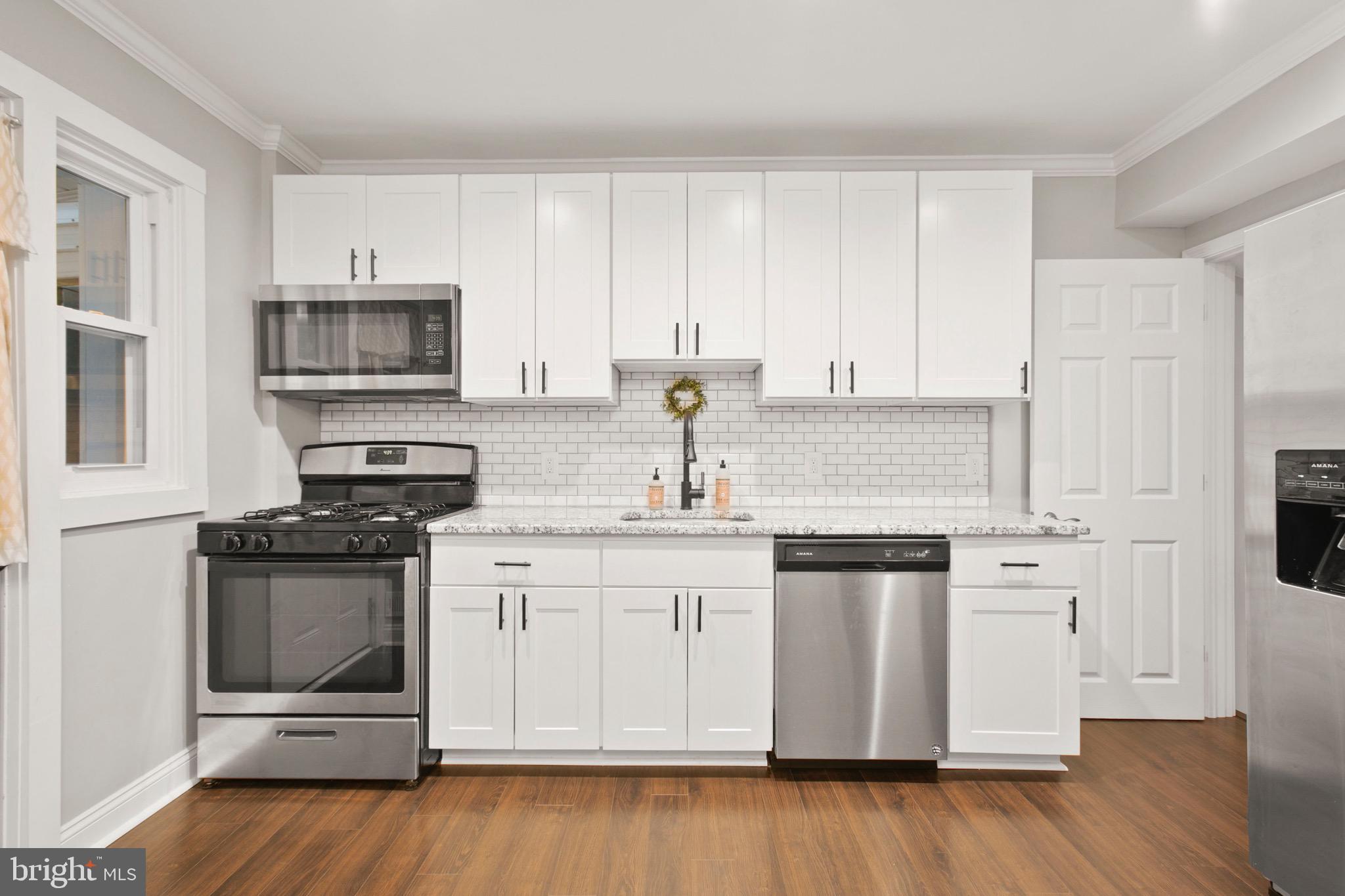 8054 Wallace Road Dundalk, MD 21222 - Photo 15 of 31 Beautiful kitchen with stainless appliances