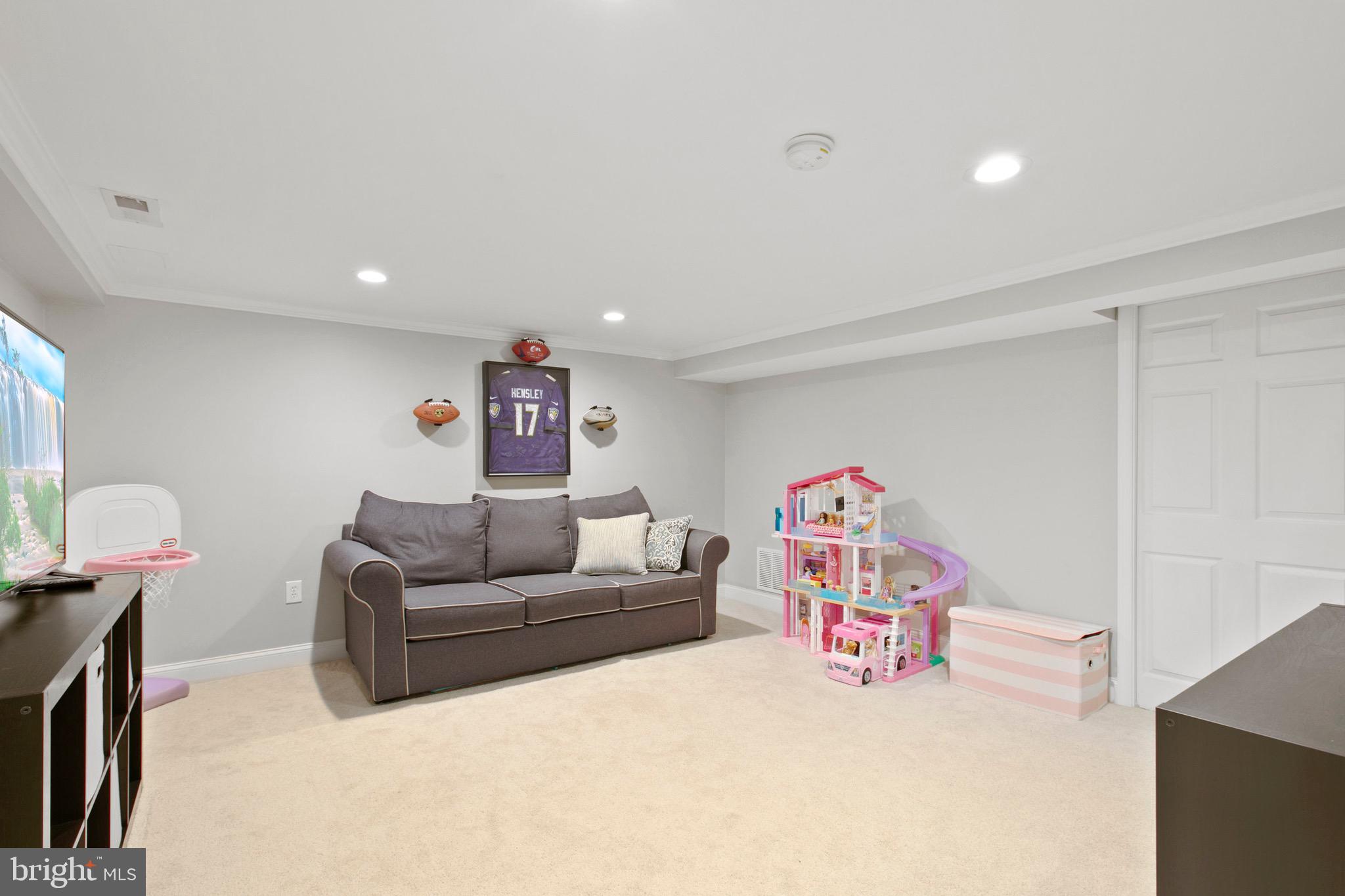 8054 Wallace Road Dundalk, MD 21222 - Photo 19 of 31 Lower level recreation room